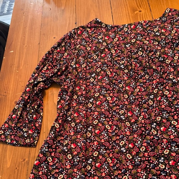 Philosophy Black and Red Floral Blouse - Picture 7 of 12